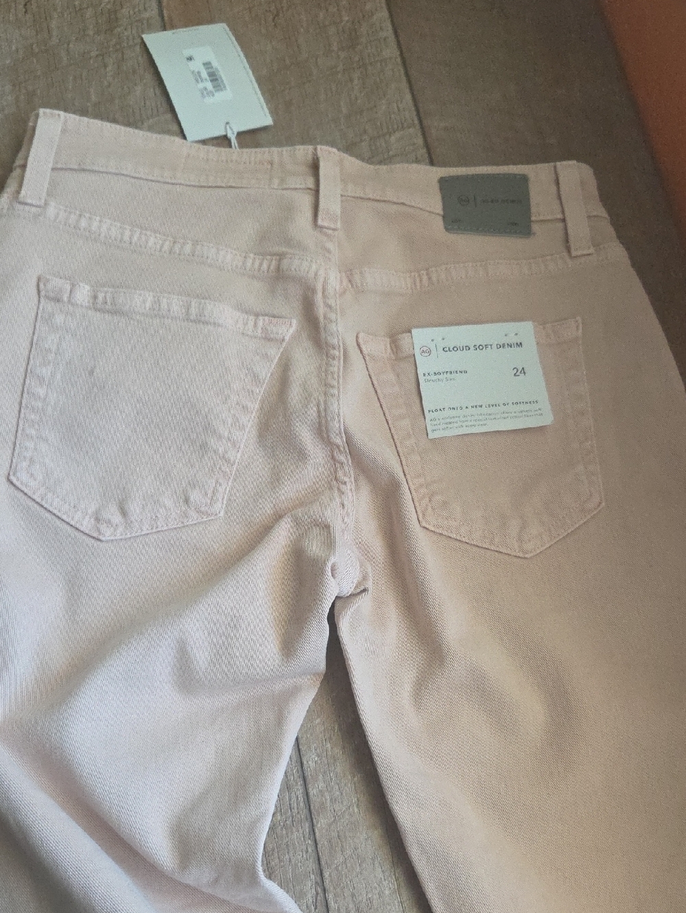 AG Jeans Ex Boyfriend Sloucy Slim Jeans - 5 YEARS - Picture 13 of 14